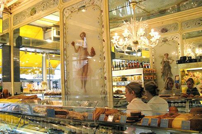 Best shops in Montorgueil Street in Paris