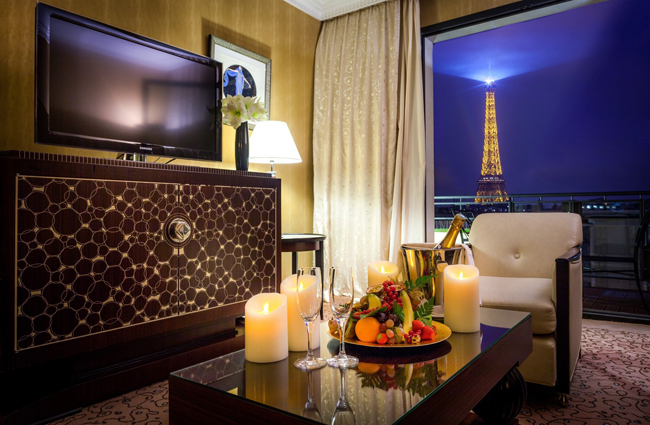 Top 5 5-star hotels in Paris