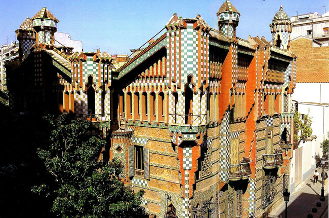 Things to do around Park Guell