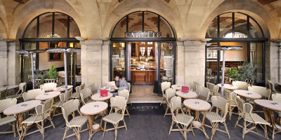 Paris-cafe