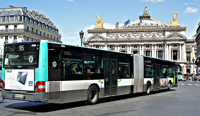 How to use the bus in Paris